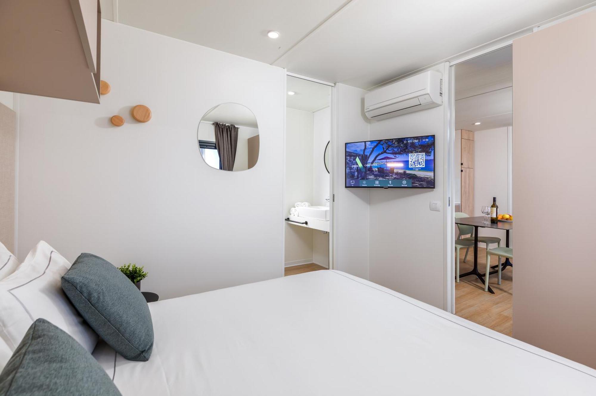 Arena Stupice Camping Homes Premantura Esterno foto