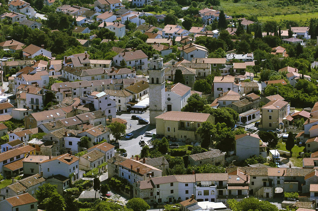 Arena Stupice Camping Homes Premantura Esterno foto